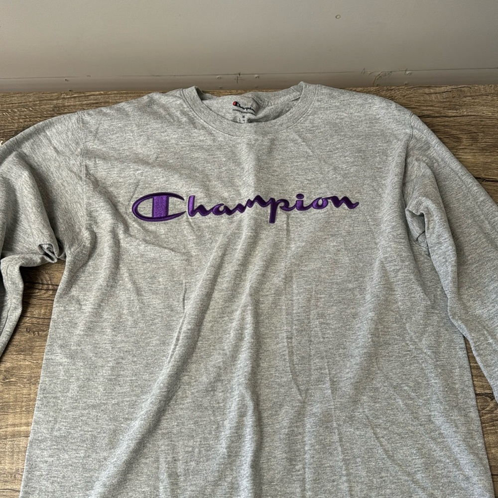 Champion Long Sleeve Gray Shirt M